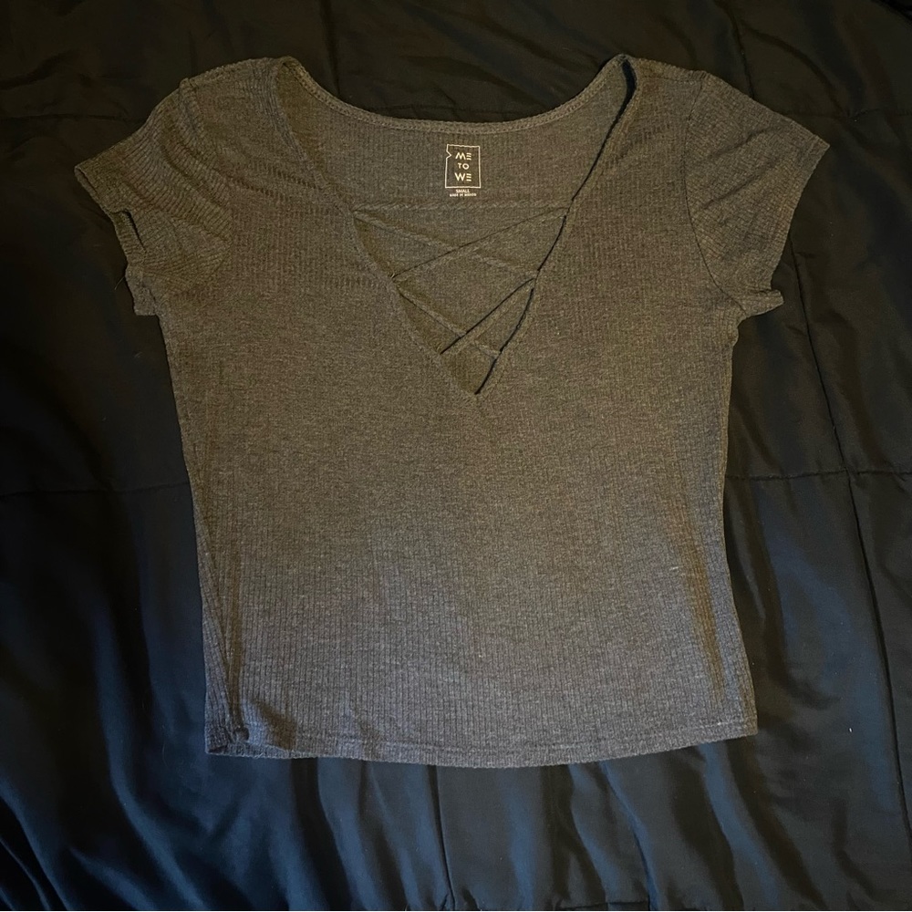 Me to We short sleeve grey crop top Pac Sun size small